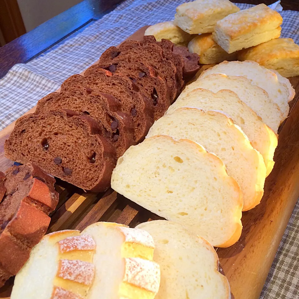 朝ゴパン💦 連続ですみません😭💦 KFCのビスケットみたいなモノも💦|カンカンさん