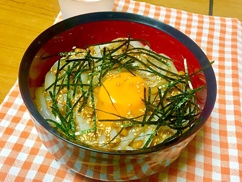 一昨日釣ったアオリイカの新子で、昼ご飯はイカ納豆丼〜♪|あんちゃんさん