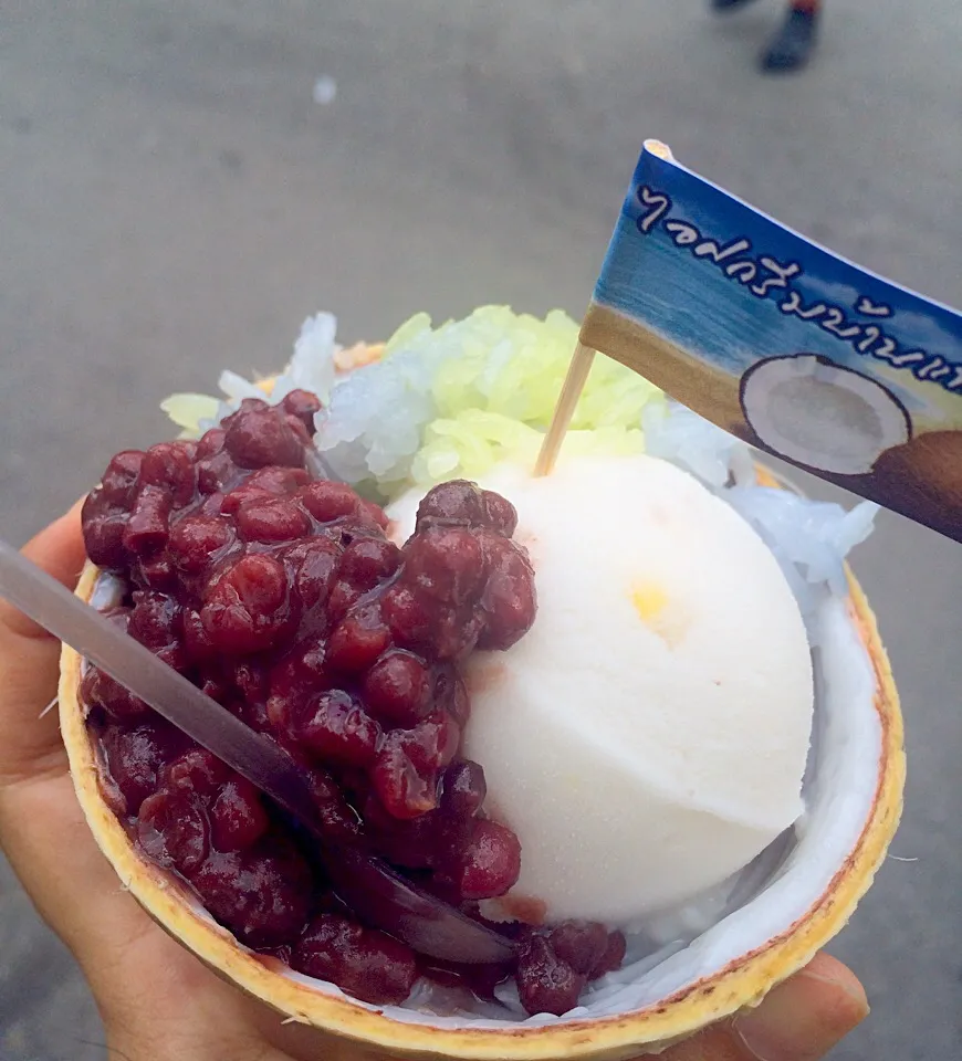 ไอศกรีมกะทิ coconut icecream|SaSaさん