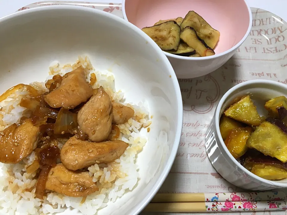 🌟鶏肉丼
🌟ナスの南蛮漬け
🌟大学芋|ゆりえさん