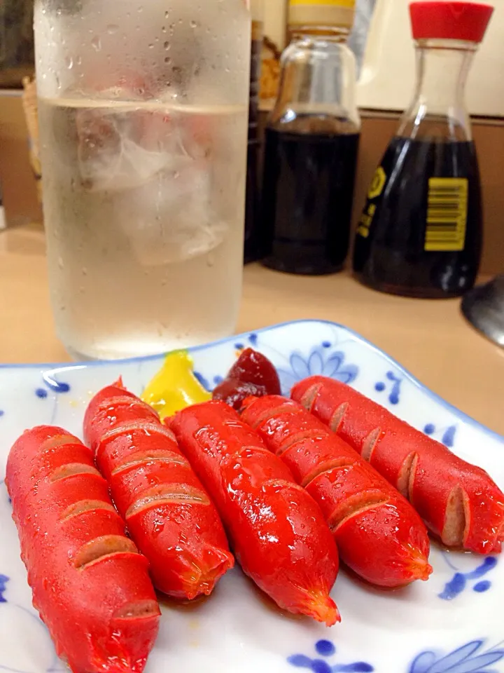 Snapdishの料理写真:赤いウインナー^ ^|saturnさん