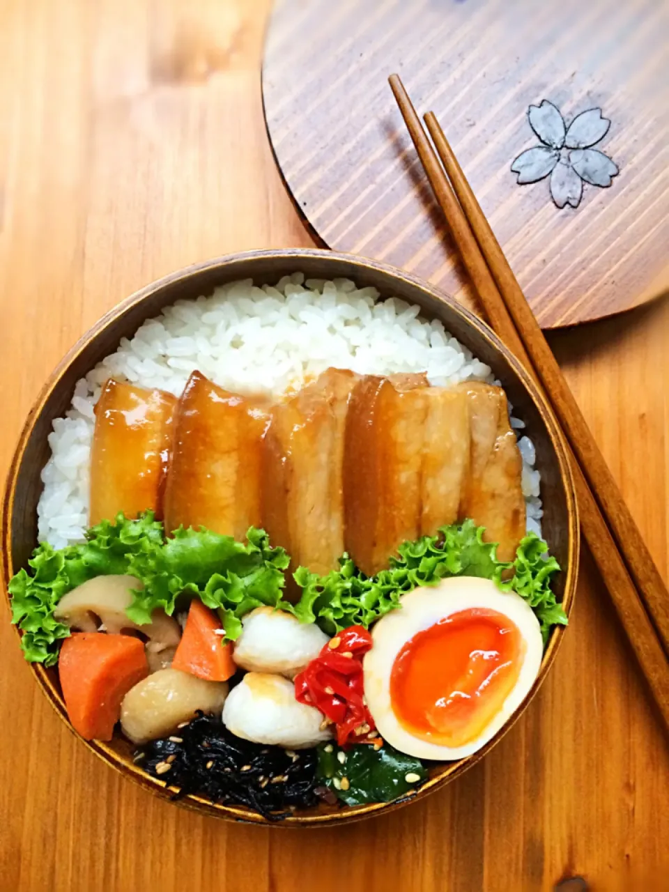 トロトロ角煮de息子サマお弁当🍱|そらさん