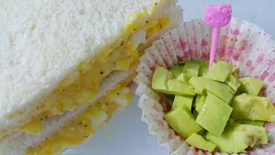 Ham & egg mayo with diced avocado😉😙👅💋|🌷lynnlicious🌷さん