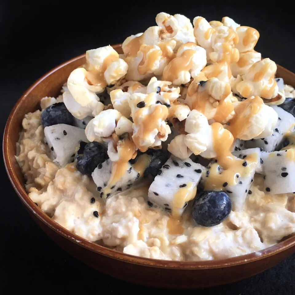 Peanut butter oats with peanut butter popcorn|coxiella24さん