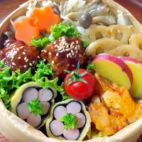 🍁きのこたっぷり炊き込みごはんお弁当