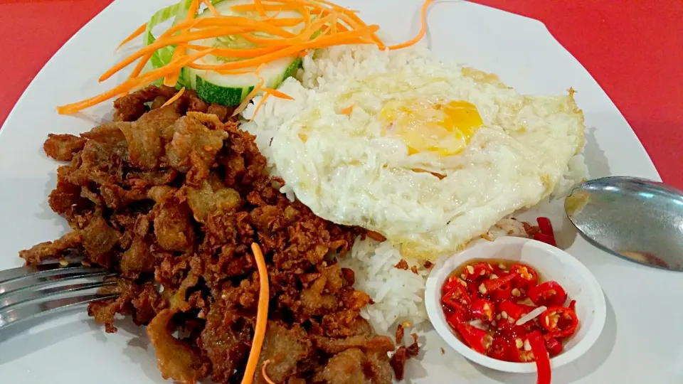 Fried garlic pork with rice|🌷lynnlicious🌷さん