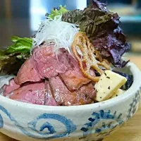 Snapdishの料理写真:ローストビーフ丼|峰やさん