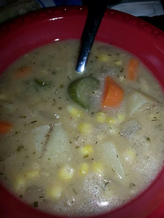 homemade vegan creamy corn chowder.|Polly Gelfusoさん