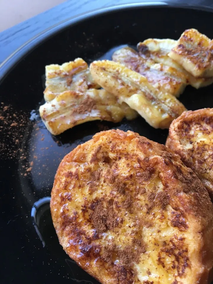 バケットのフレンチトースト 焼きバナナ添え #ネスプレッソモーニング|れいさん