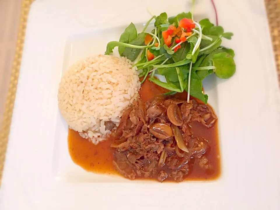 〜醤料理〜
醤バターライス
牛肉の醤赤ワイン煮|Maumuさん