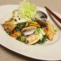 蝦子麺で炒麺