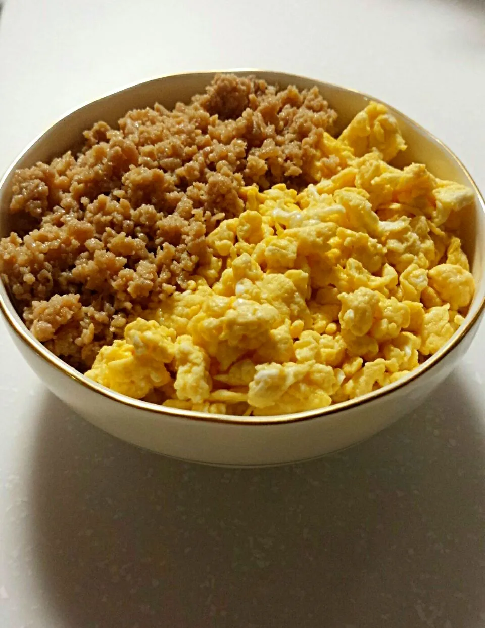 あまねこさんの  鶏そぼろ丼～♪グルグル回して柔らか美味し♡|高野裕子さん