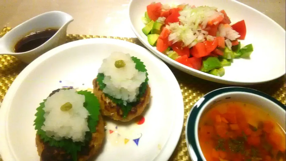 ハンバーグ定食😋|お母の大皿さん