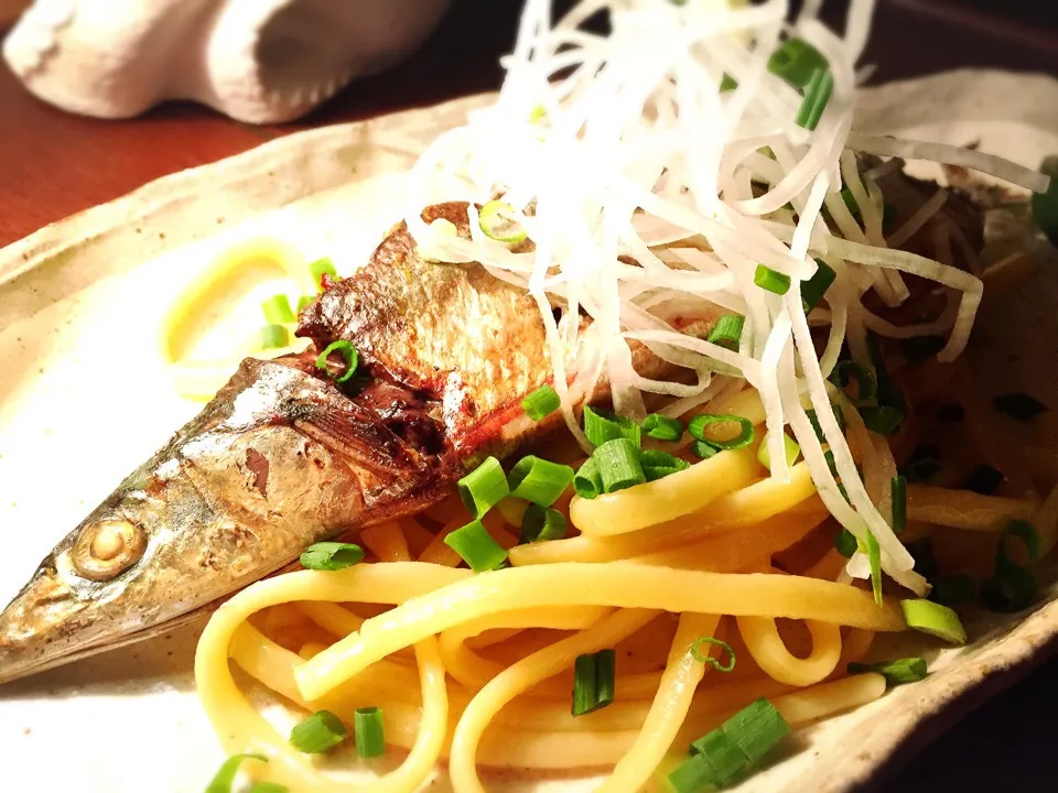 Snapdishの料理写真:丸ごと秋刀魚のスパゲティ|Noriyukiさん