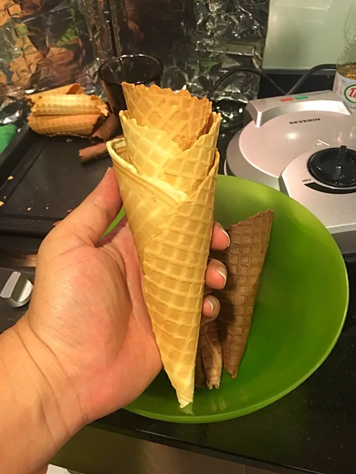 Waffle cone|ครัวอิอ้วน... Chubby Cookさん