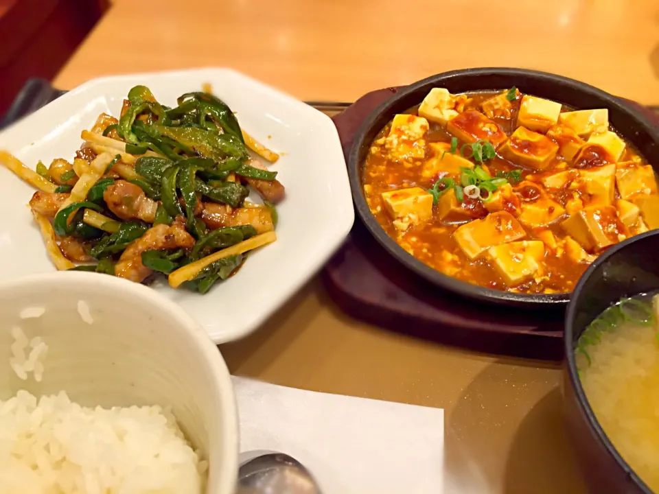 青椒肉絲&麻婆豆腐定食|Kunisanoさん