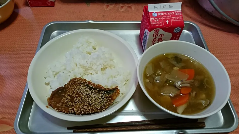 今日の給食(10/6)|えっちゃんさん