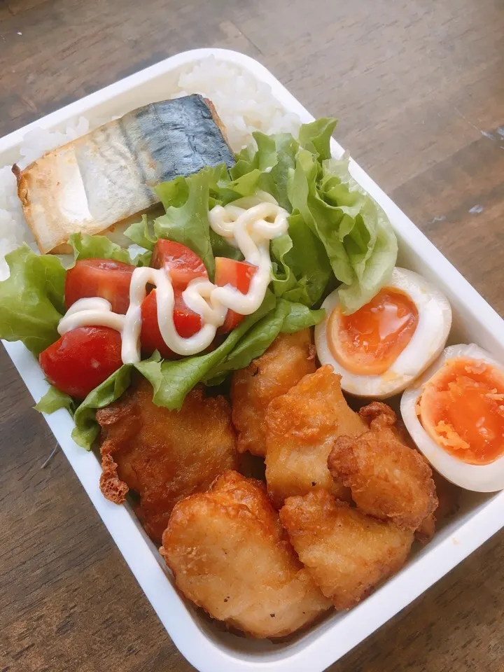 今日のお弁当
・鳥胸肉の唐揚げ
・塩鯖焼
・味玉|akiさん