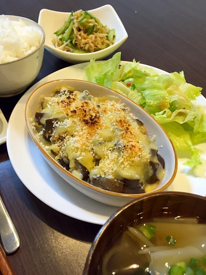 茄子とひき肉のグラタンの晩ご飯|mikaさん