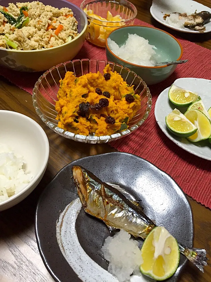 秋刀魚の塩焼き おろしカボス添え トーフミール カボチャのサラダ|Terumi  Yokosawaさん