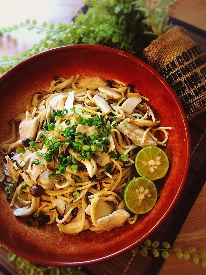 塩昆布で和風♡鶏肉とキノコのすだちクリームパスタ|MAPITEEさん