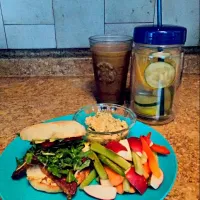 Breakfast BLTA (Bacon, Lettuce, Tomato & Avocado) on English Muffin with Assorted Vegetables and Hummus.|bethさん