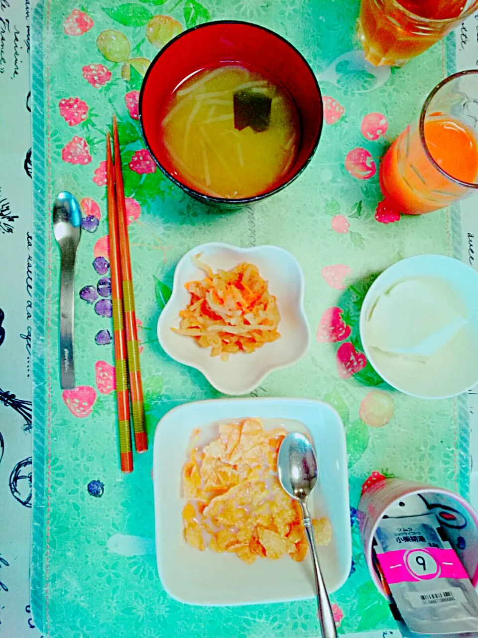 朝ごはん😋🍴🍳🍞🍌🎵*

切り干し大根|みさきさん