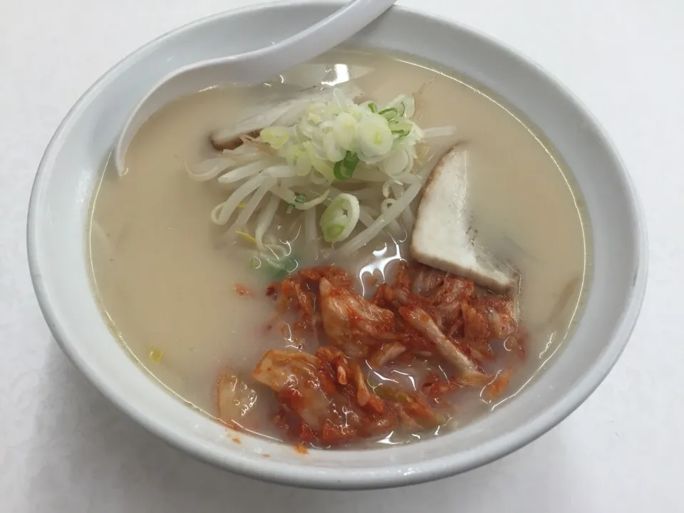 【玉隆】キムチラーメン|りをさん