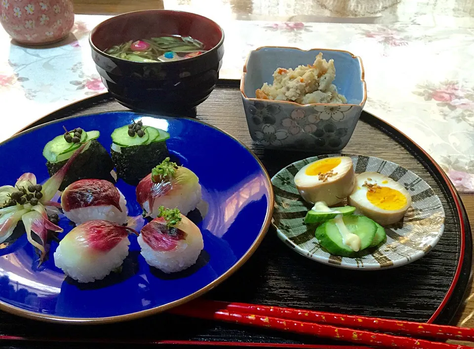 🏡私のランチ💕収穫ミョウガで手まり寿司、おからで🙏ま〜す♪|keikoさん