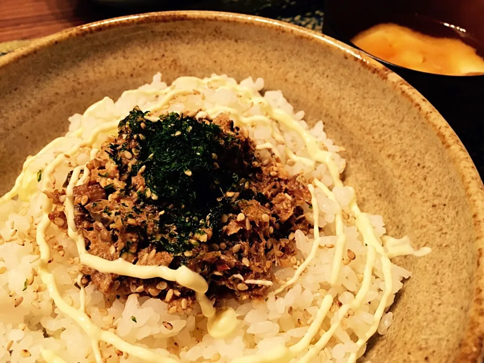 鯖味噌缶で鯖丼♡(*´艸｀*)|のの◡̈*さん