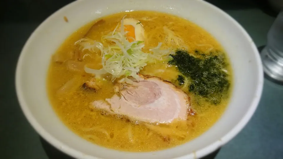 ニンニク醤油ラーメン|ボンゴさん