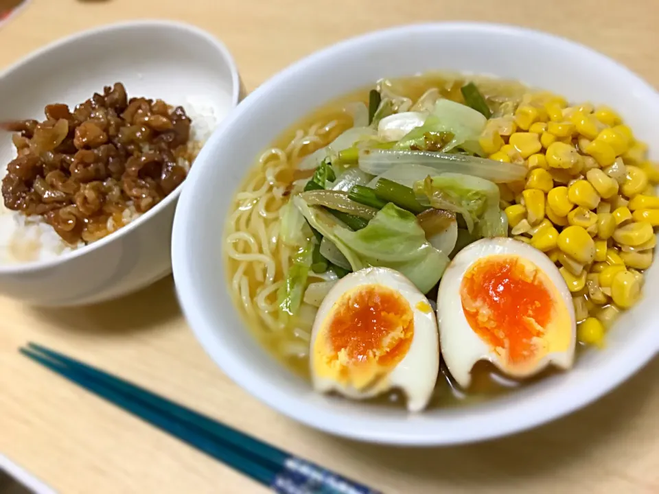 味噌ラーメンと豚丼♫|あやぱんさん