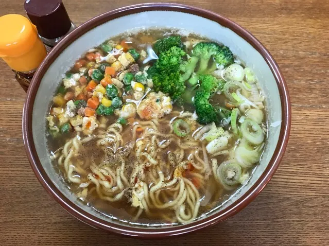 Snapdishの料理写真:マルちゃん正麺🍜、醤油味❗️꒰✩'ω`ૢ✩꒱✨|サソリさん