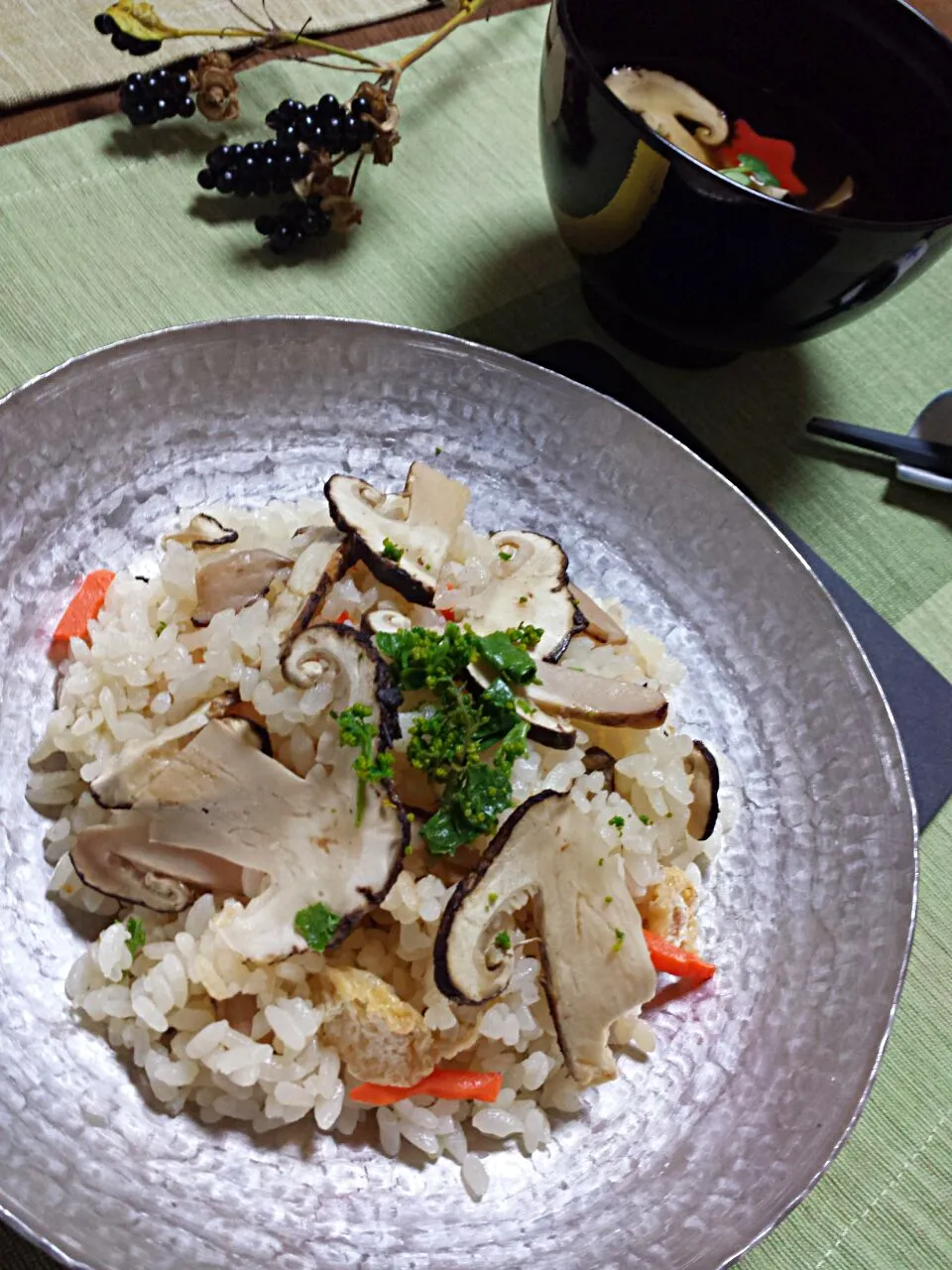 松茸ご飯と松茸のお吸い物|おちゃわんさん