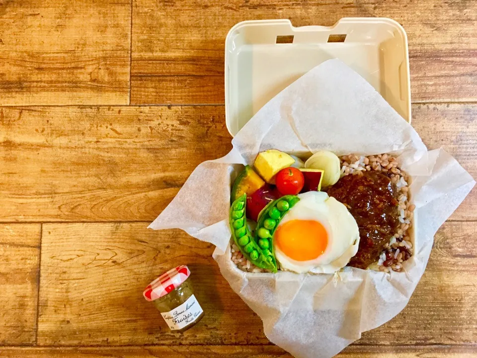 Snapdishの料理写真:ロコモコ弁当🍴|かこ*♪さん