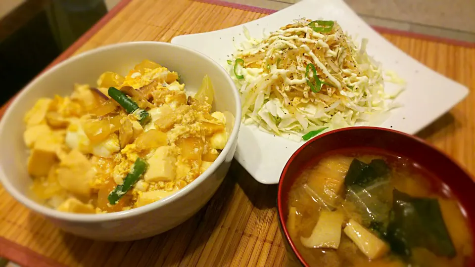 豆腐&ｴﾘﾝｷﾞの卵とじ丼～
の晩ごはん✨|kaz(*･ω･)さん