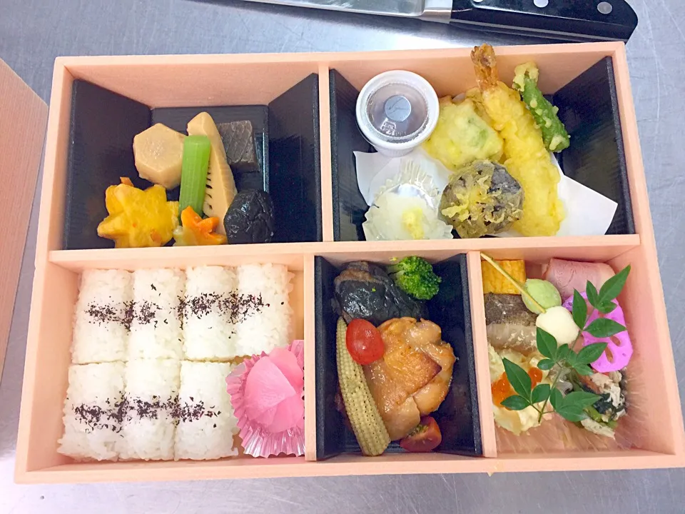 Snapdishの料理写真:折詰弁当|mochi-mochiさん