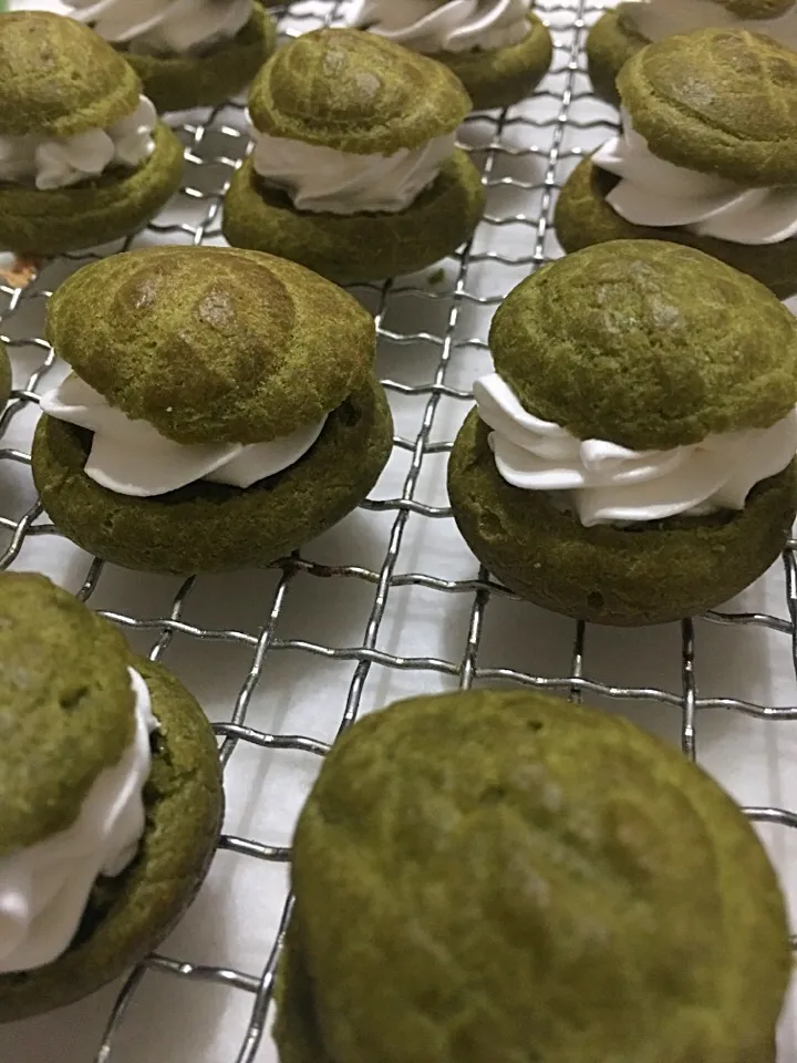 Snapdishの料理写真:Matcha choux pastry|Trish Wongさん