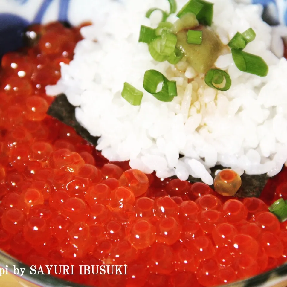 Snapdishの料理写真:「北海道いくらでいくらとご飯の比重が真逆のいくら丼」いくら8割以上ごはん1、5以上（笑）|【公式】料理研究家　指宿さゆり≫ｽﾀｼﾞｵ（ｽﾀｯﾌ運営）さん