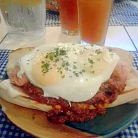 Snapdishの料理写真:chili con carne sandwich|bonnieさん