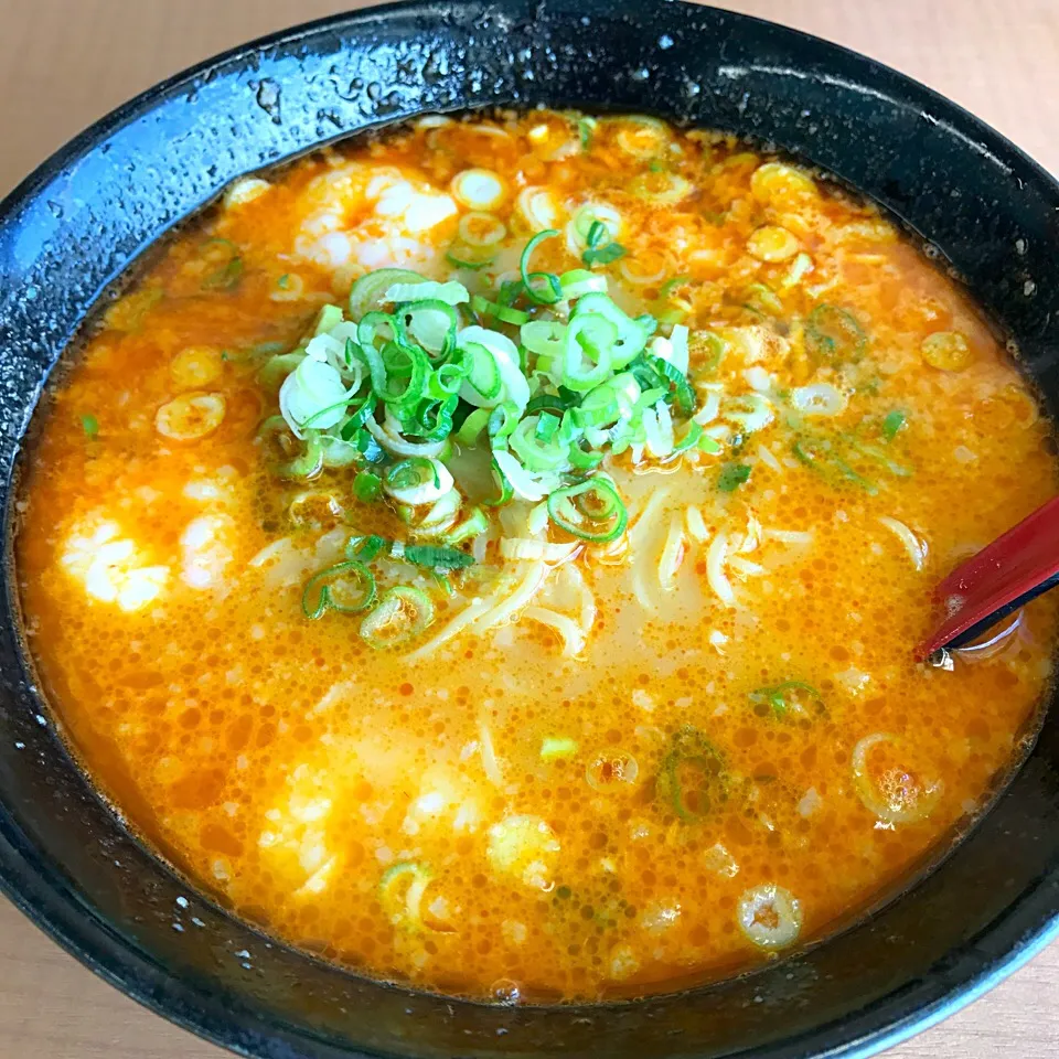 Snapdishの料理写真:トムヤムクンラーメン(◍•ڡ•◍)❤|いつみさん