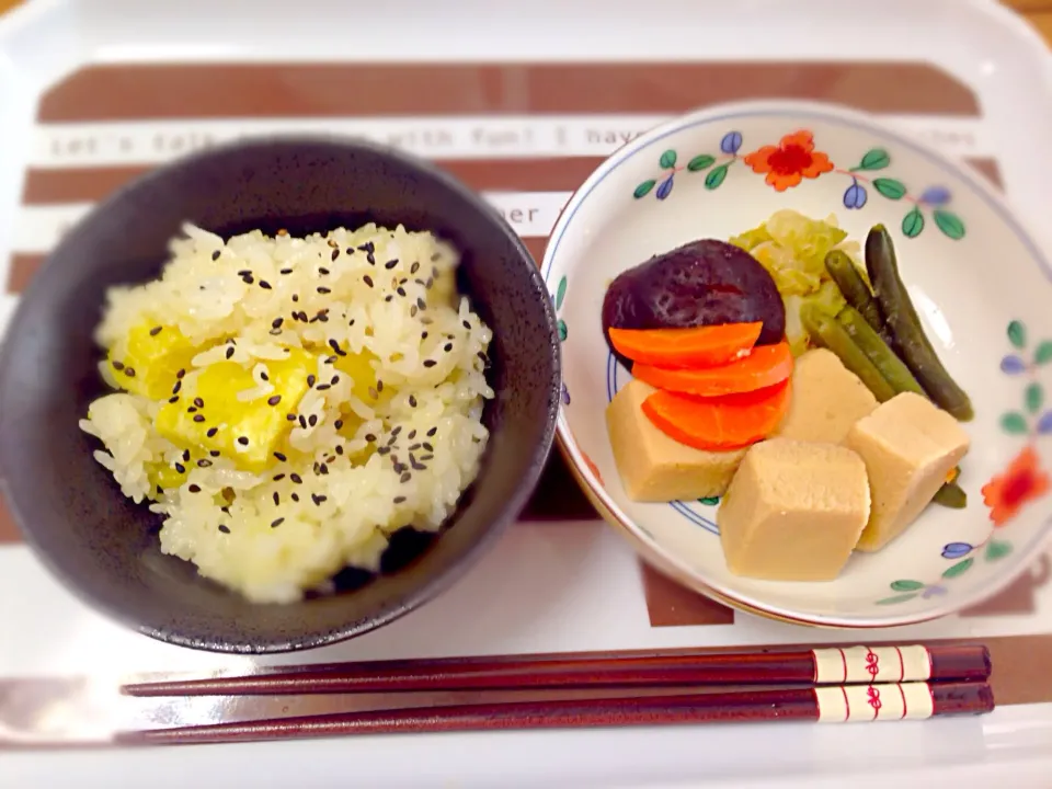 さつまいもご飯と高野豆腐の煮物✨|くりちさん