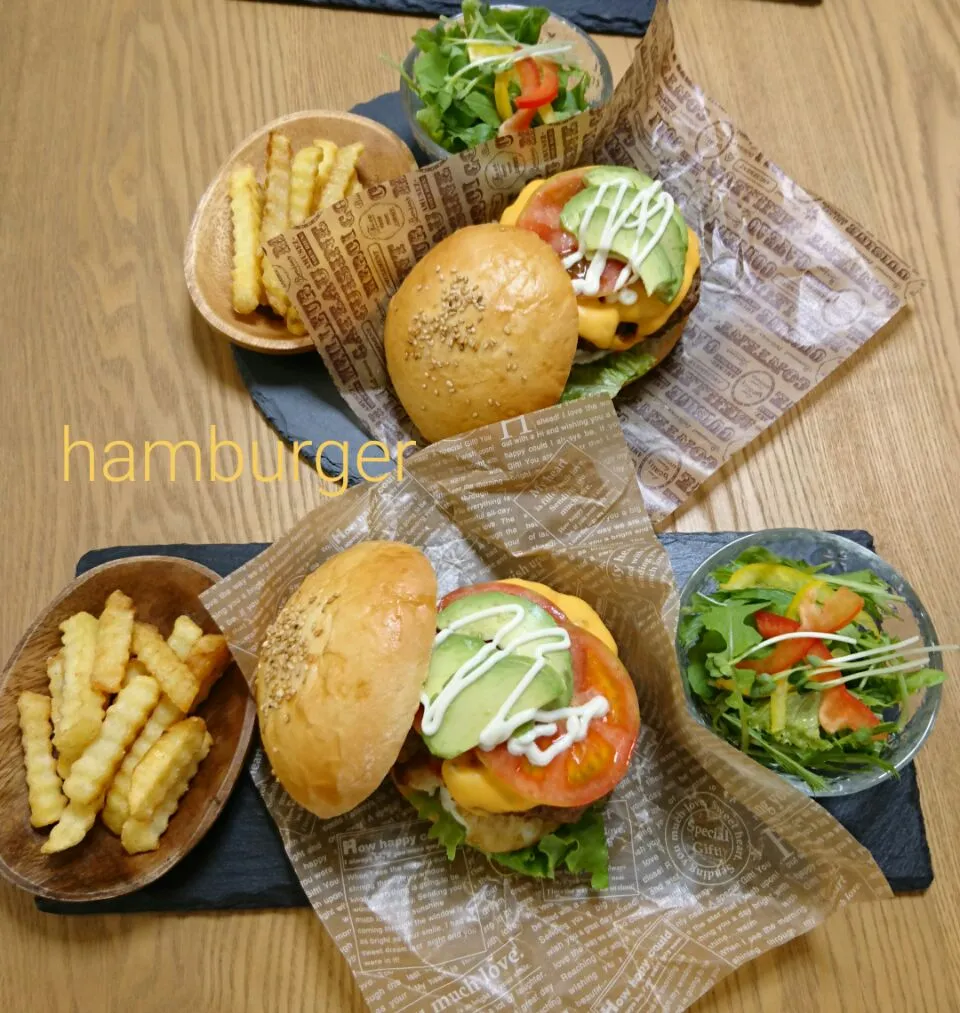 『ゆーママさんコッペパンレシピで自家製バンズ hamburger lunch』|seri-chanさん