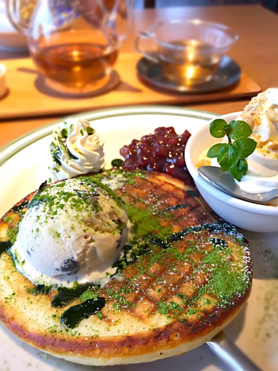 南山園・抹茶と小豆のパンケーキ 丹波黒豆きな粉アイスと黒みつソース|mituruさん