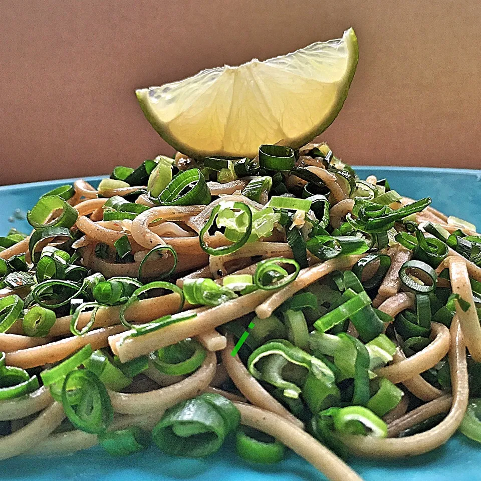 ちりめんじゃこのリングイネ 🍋 ライム風味 【Dried baby sardines linguine with lime】|izoomさん