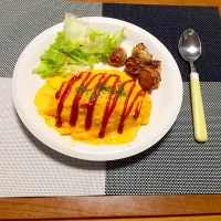 ふわとろオムライス🍅🍳|マナティさん