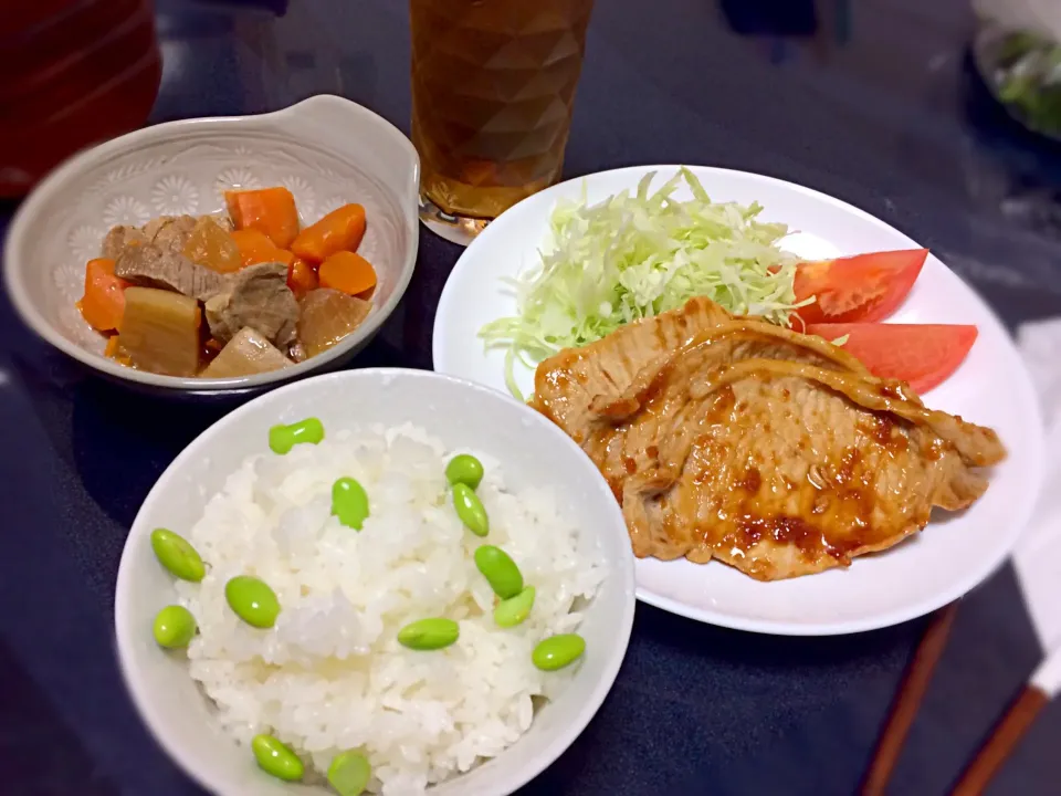 枝豆(散らしただけ)ご飯と生姜焼き、大根煮物|いちなさん