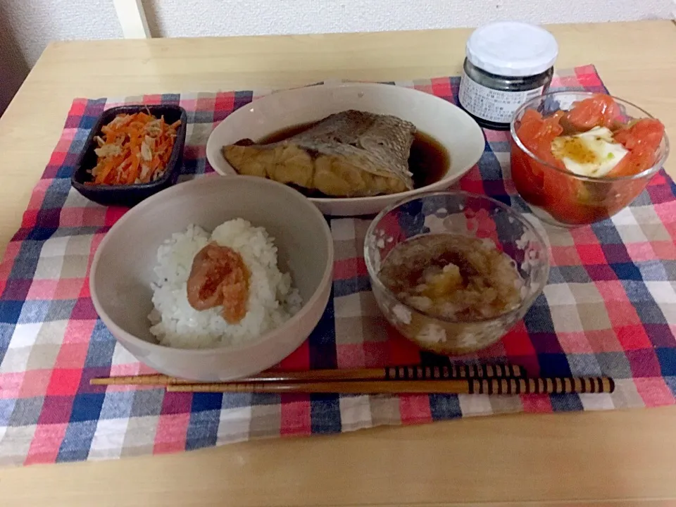 真鯛の煮付け

トマト＆豆腐のドレッシング和え

大根おろし

たらこご飯|みなと未来★さん