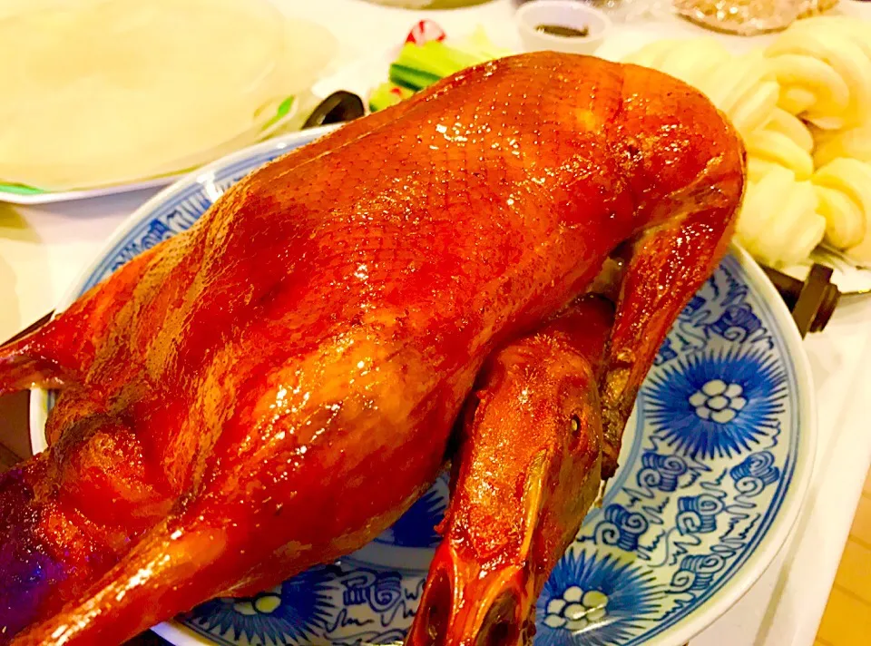 北京ダック🐥パーチィ
花巻やらカオヤーピンで巻きまき🎉|みうのすけさん