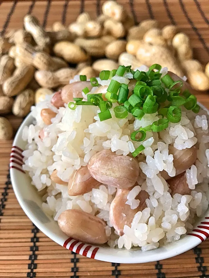 シカノシェフの料理 千葉産生落花生の炊き込みごはん 薄塩味|アッチさん